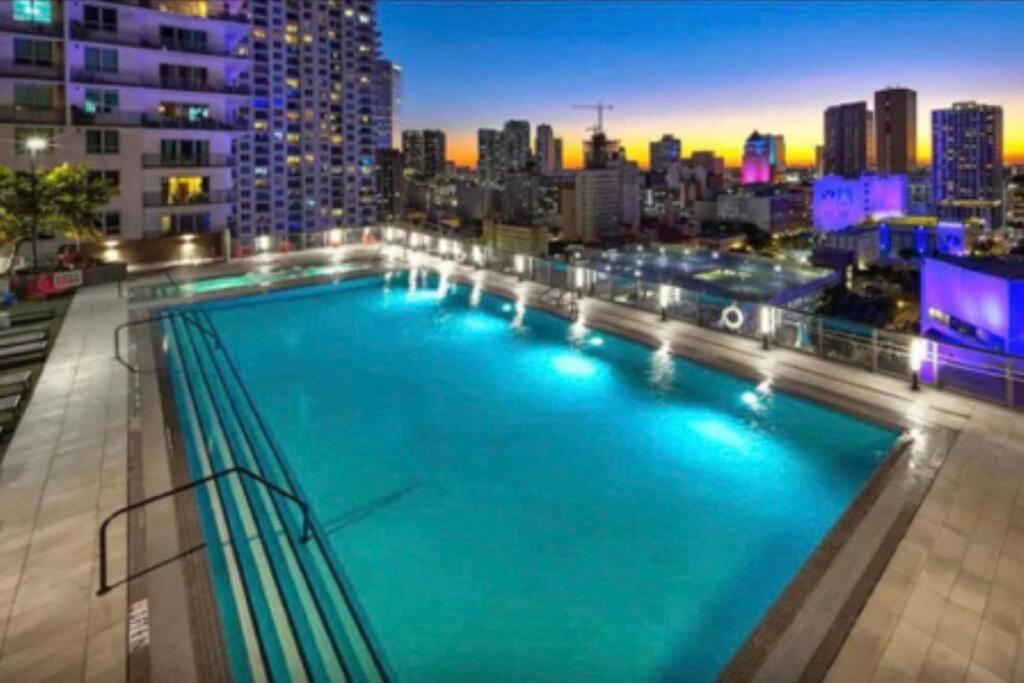 Vibrant Studio Downtown Miami Apartamento Exterior foto