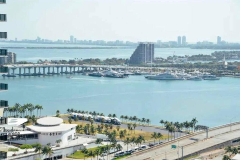 Vibrant Studio Downtown Miami Apartamento Exterior foto