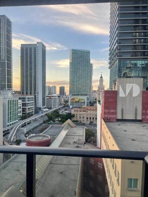 Vibrant Studio Downtown Miami Apartamento Exterior foto